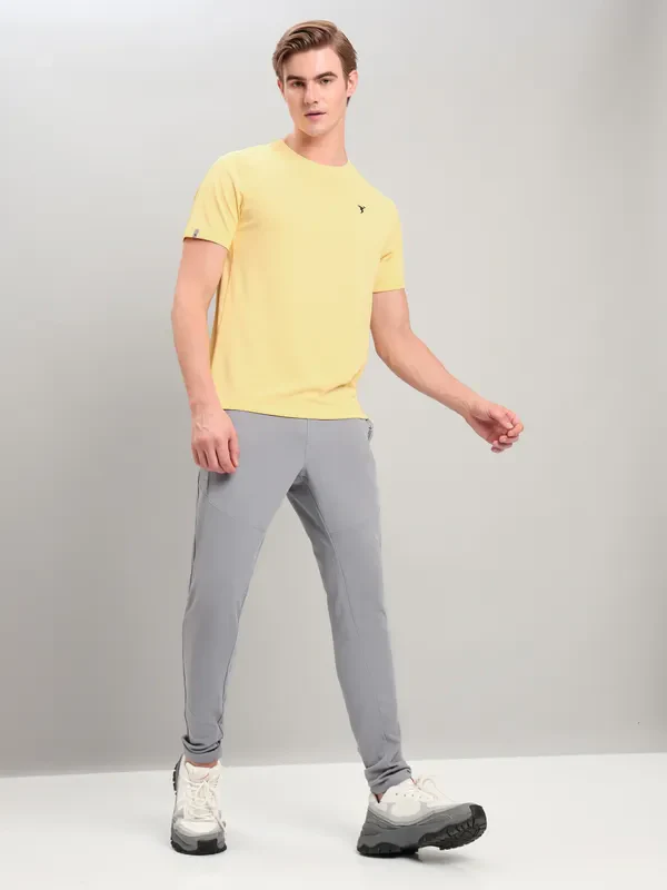 Men Solid Slim Fit Crew Neck T-shirt with TECHNO COOL+ - Image 4