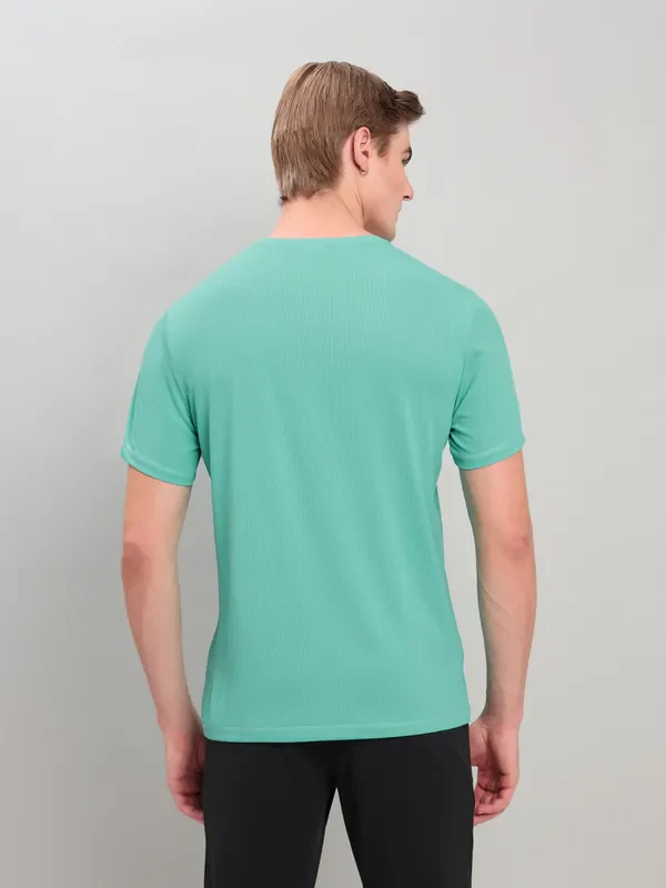 Men Solid Slim Fit Crew Neck T-shirt with TECHNO COOL+ - Image 2