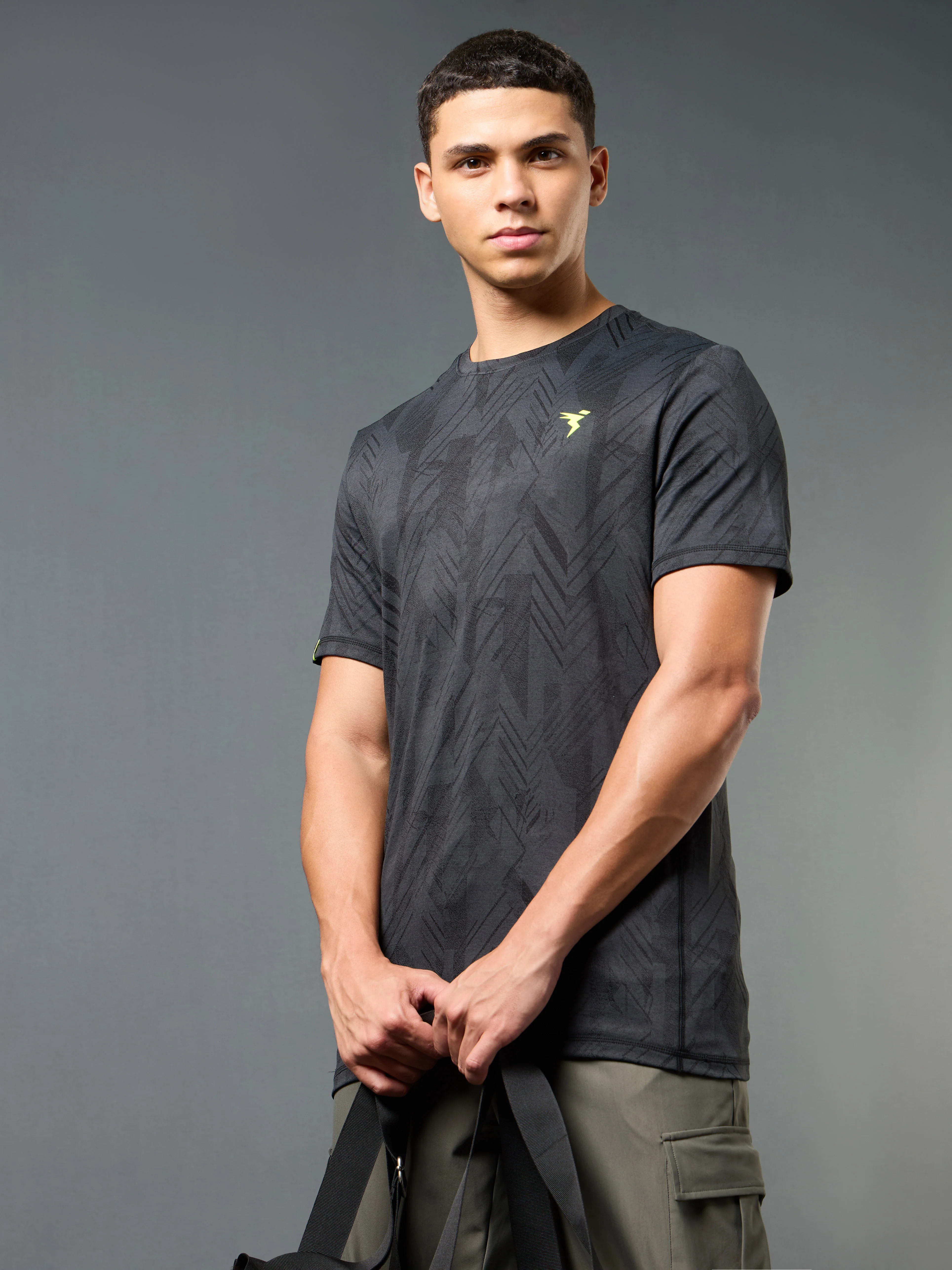 Men Jacquard Slim Fit Crew Neck T-shirt with DOUBLE COOL