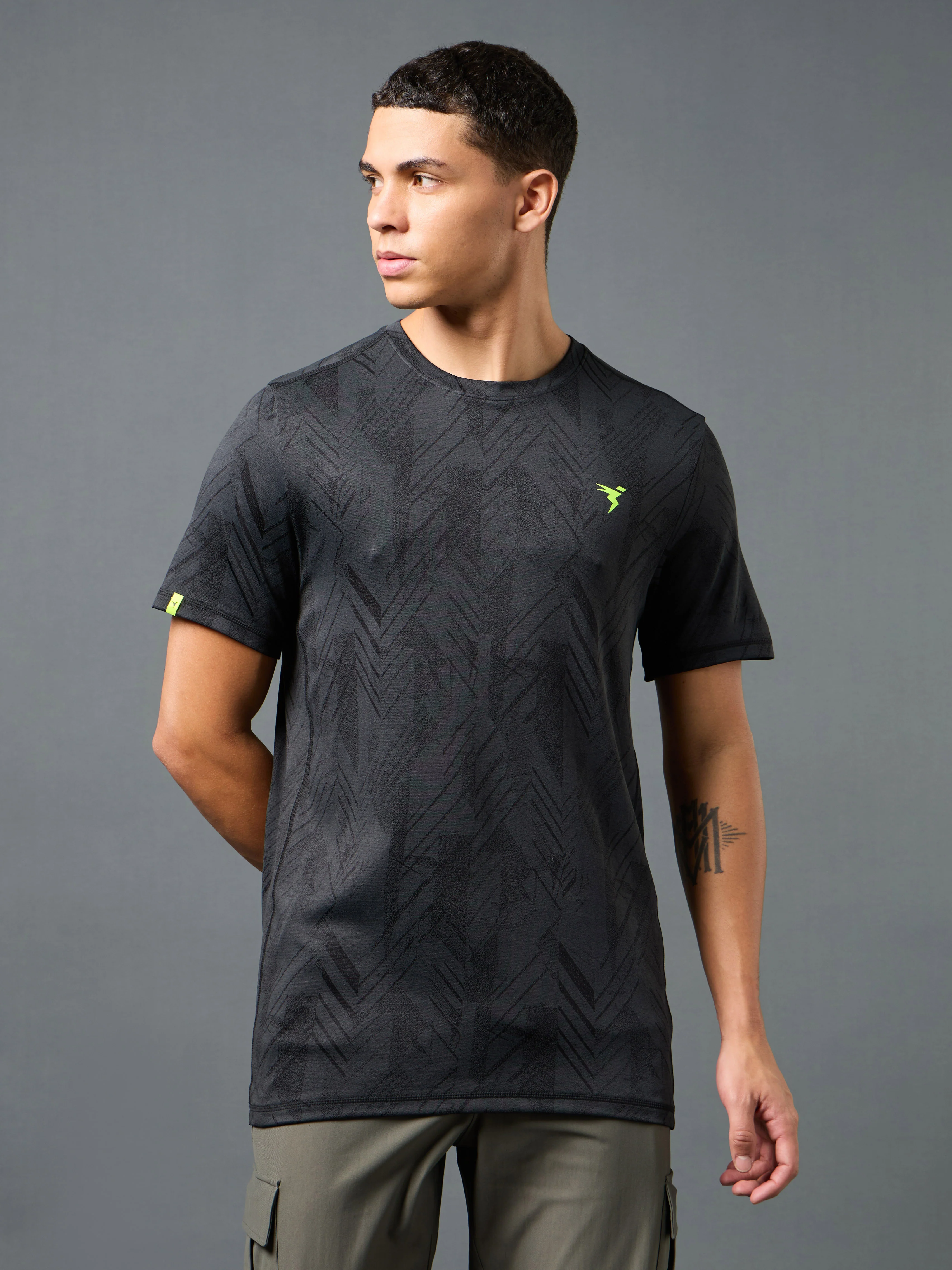 Men Jacquard Slim Fit Crew Neck T-shirt with DOUBLE COOL - Image 2