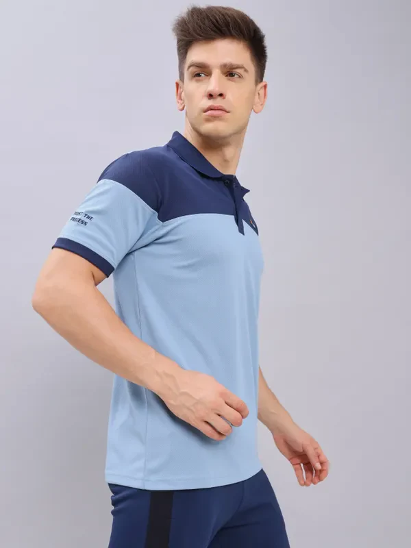 Men Colorblock Slim Fit Polo T-shirt with TECHNO DRY - Image 5