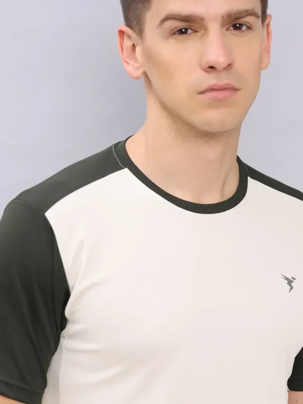 Men Colorblock Slim Fit Crew Neck T-shirt with TECHNO COOL+ - Image 6