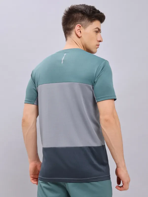Men Colorblock Slim Fit Crew Neck T-shirt with TECHNO COOL+ - Image 4