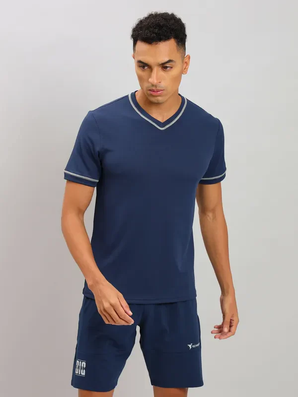 Men Solid Slim Fit V Neck T-shirt with TECHNO COOL+