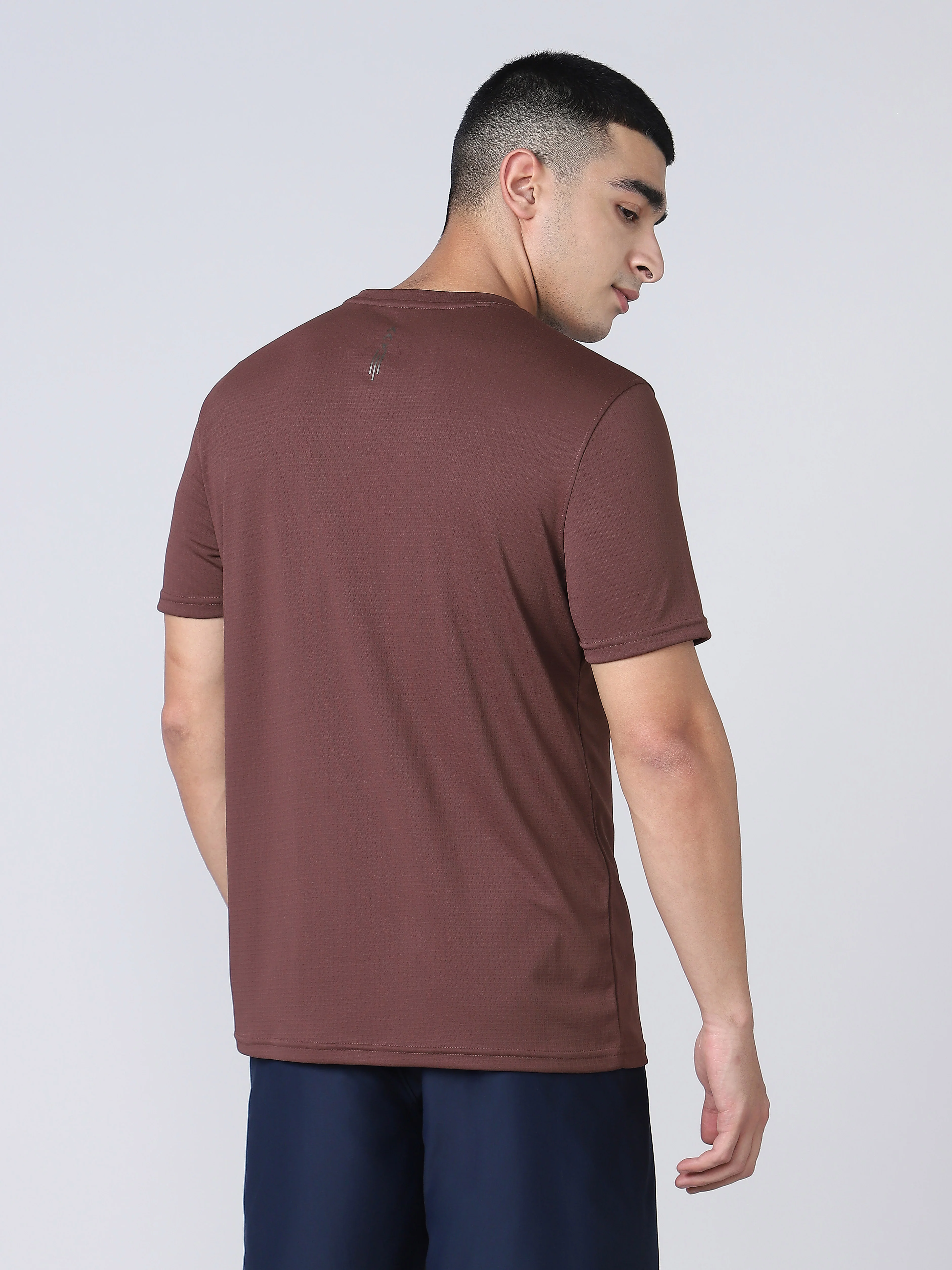 Men Printed Regular Fit Crew Neck T-shirt with TECHNO COOL+ - Image 2