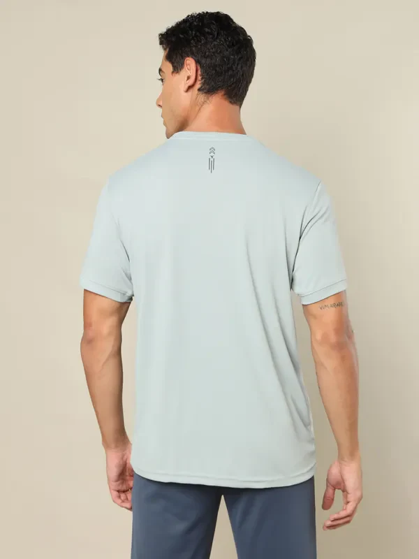 Men Printed Regular Fit Crew Neck T-shirt with TECHNO COOL+ - Image 3