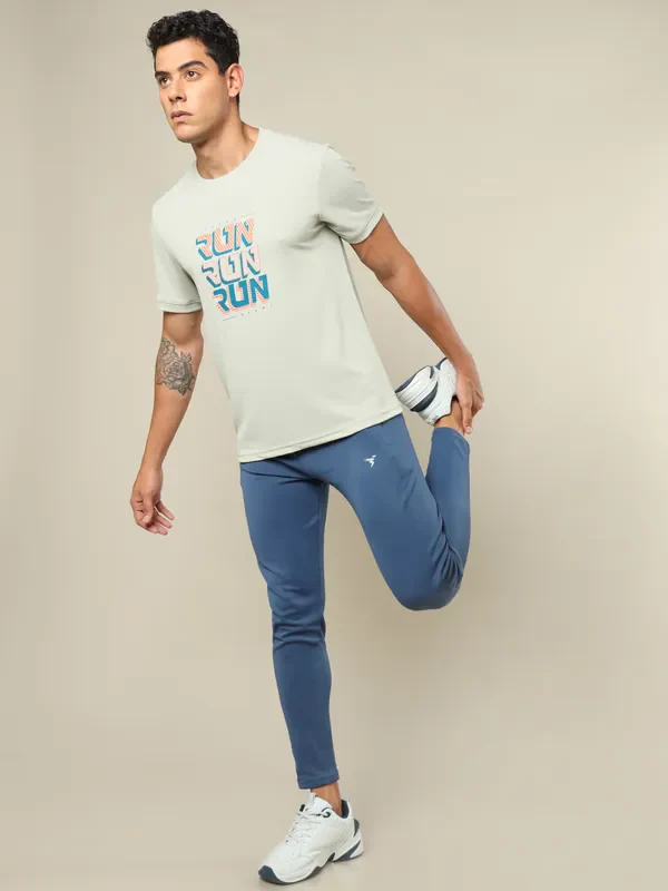 Men Printed Regular Fit Crew Neck T-shirt with TECHNO COOL+ - Image 4