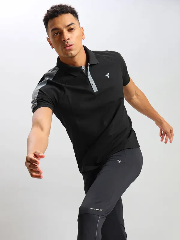 Men Colorblock Slim Fit Polo T-shirt with MATPIQ - Image 4