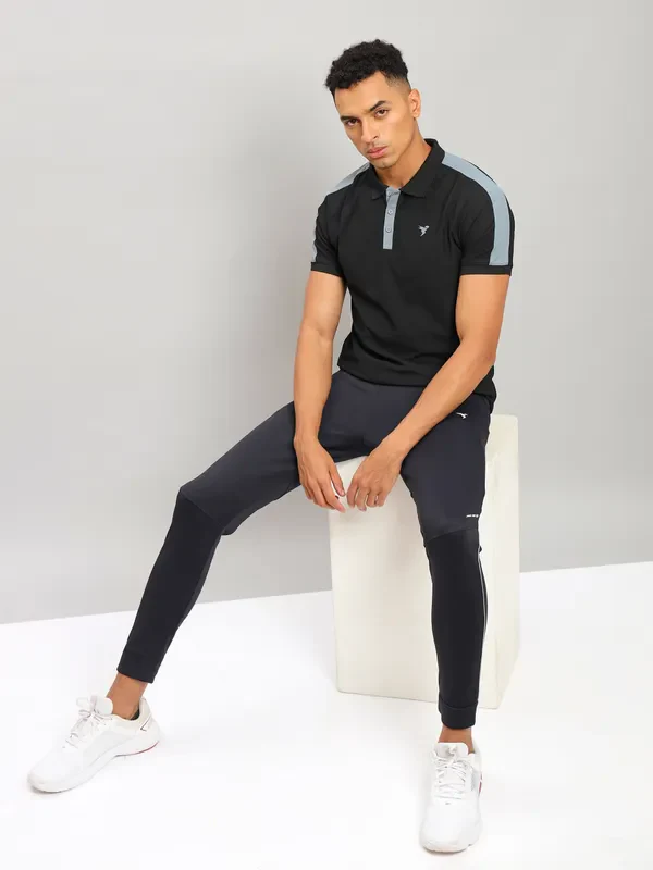 Men Colorblock Slim Fit Polo T-shirt with MATPIQ - Image 5