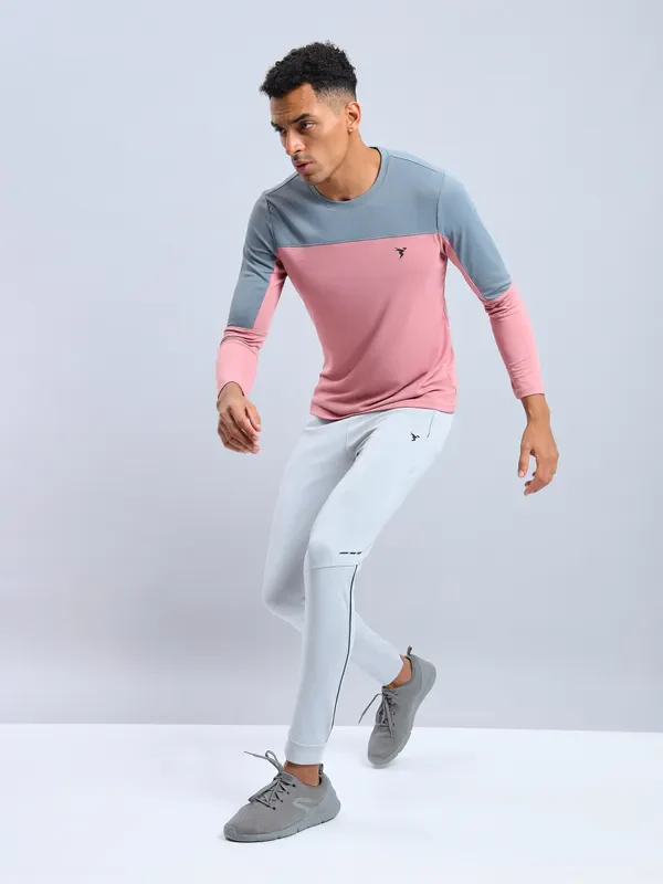 Men Colorblock Slim Fit Crew Neck T-shirt with TECHNO COOL+ - Image 4