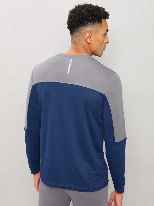 Men Colorblock Slim Fit Crew Neck T-shirt with TECHNO COOL+ - Image 2