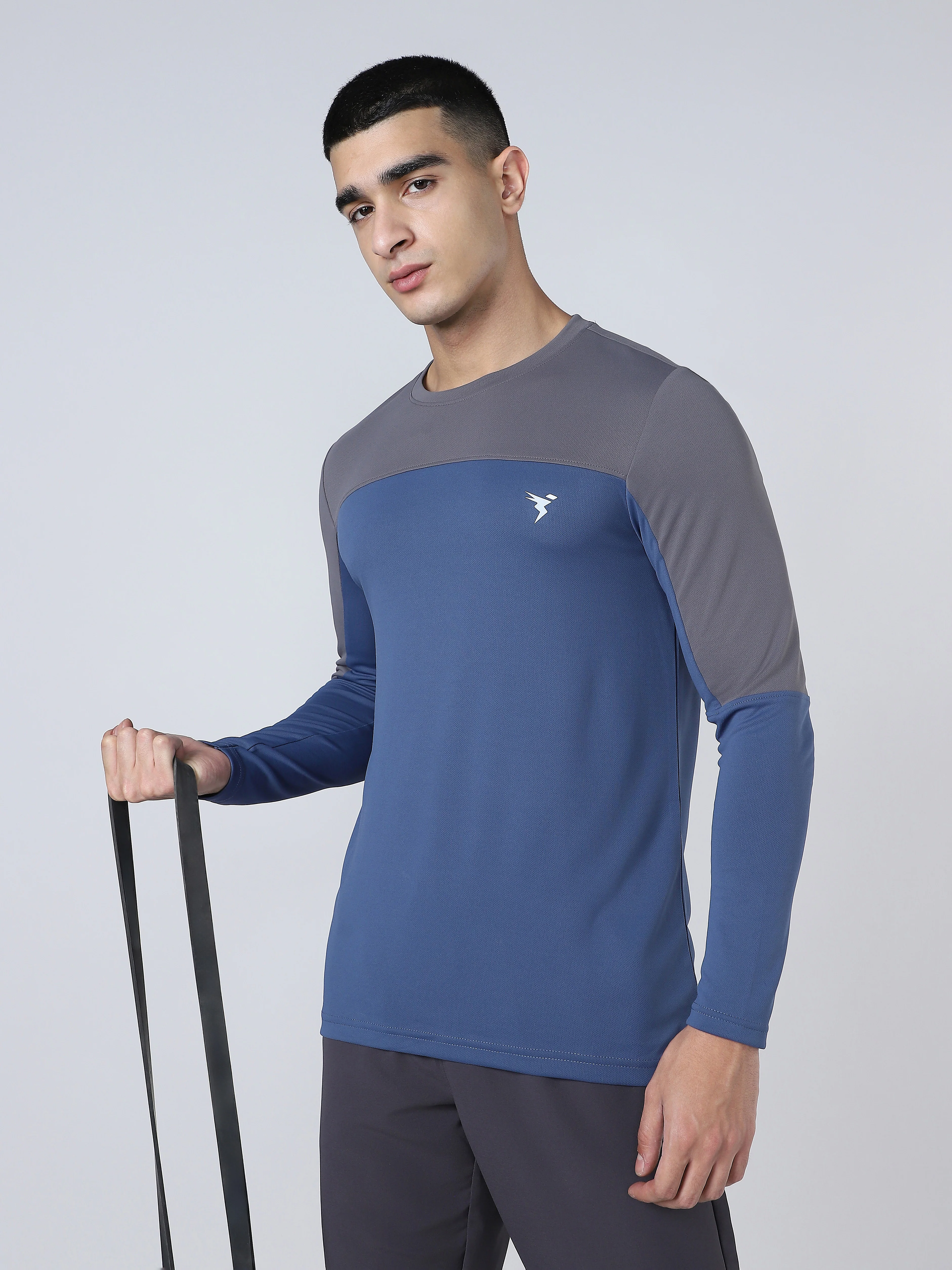 Men Colorblock Slim Fit Crew Neck T-shirt with TECHNO COOL+ - Image 4