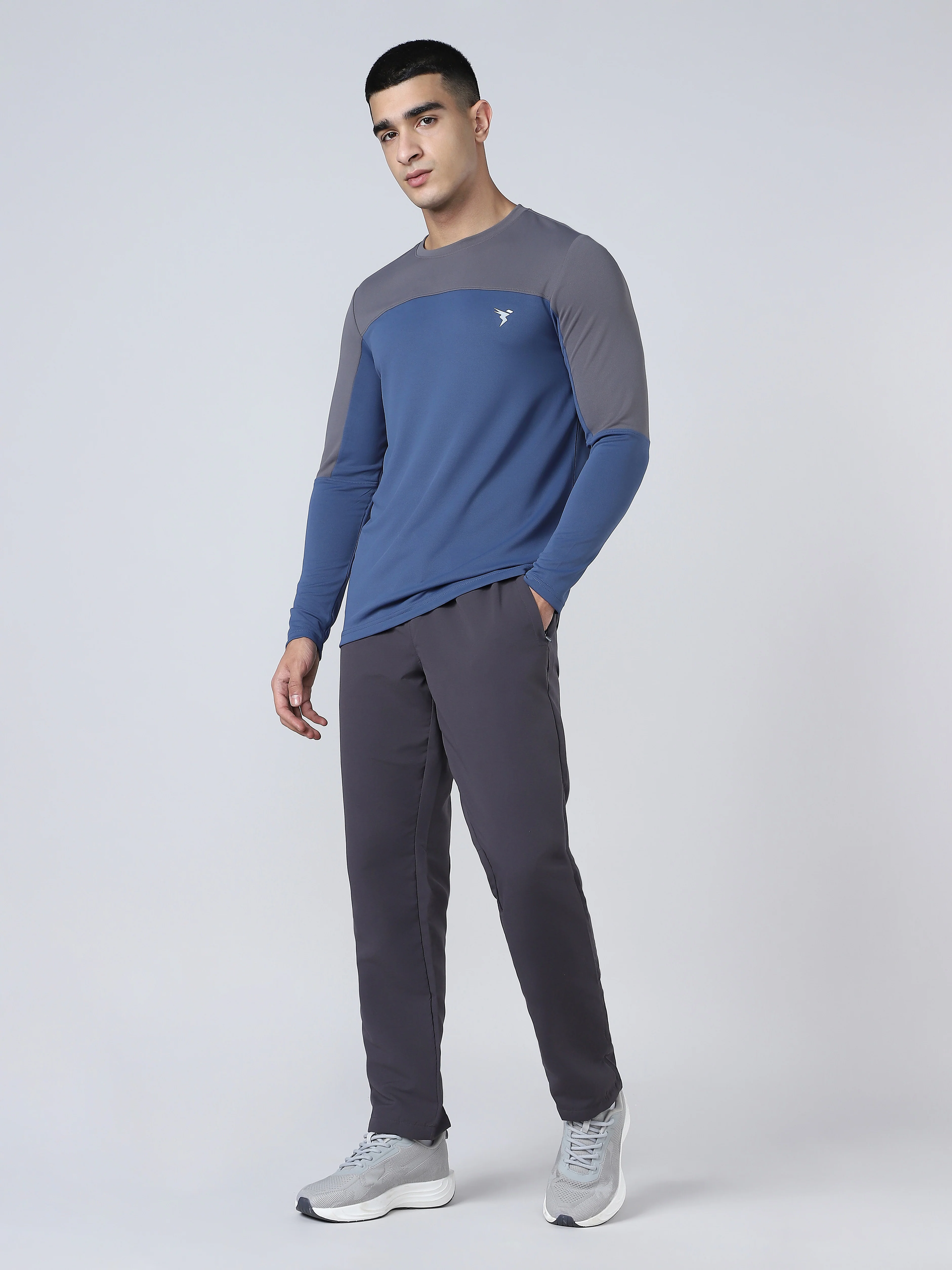 Men Colorblock Slim Fit Crew Neck T-shirt with TECHNO COOL+ - Image 6