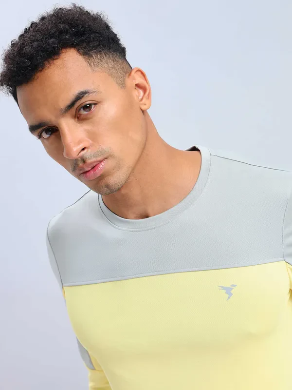 Men Colorblock Slim Fit Crew Neck T-shirt with TECHNO COOL+ - Image 6