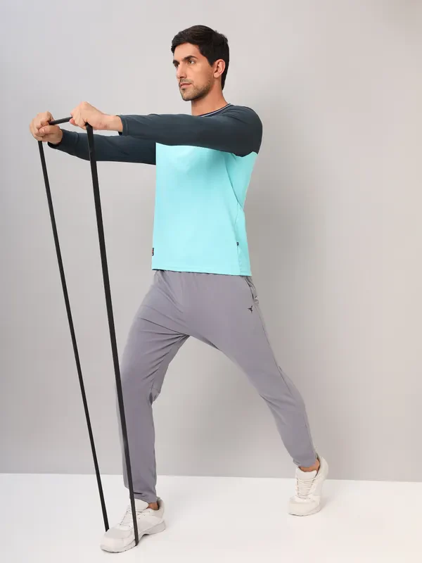 Men Colorblock Slim Fit Crew Neck T-shirt with MATPIQ - Image 2
