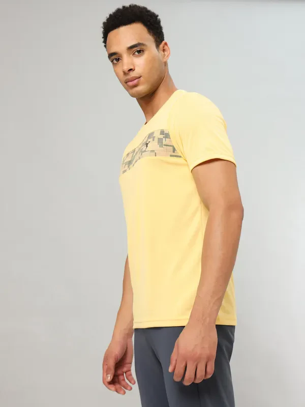 Men Printed Slim Fit Crew Neck T-shirt with TECHNO COOL+ - Image 3