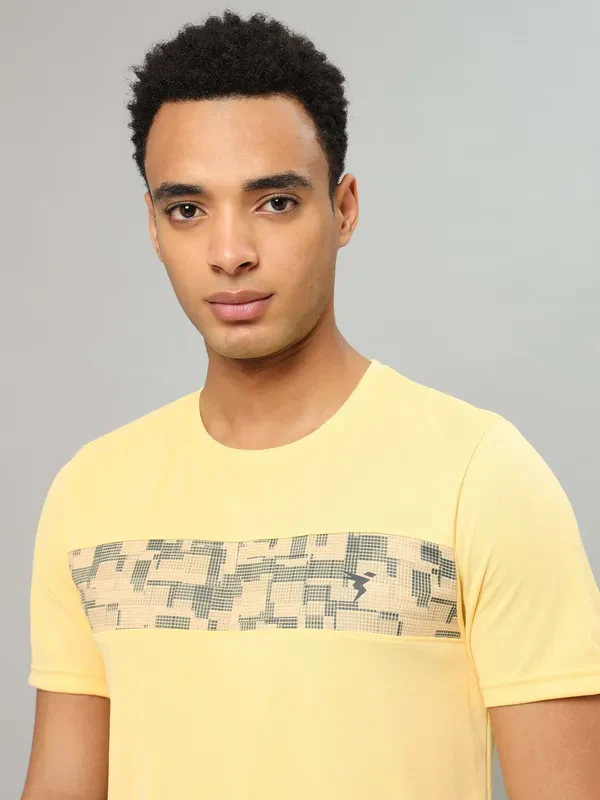 Men Printed Slim Fit Crew Neck T-shirt with TECHNO COOL+ - Image 5