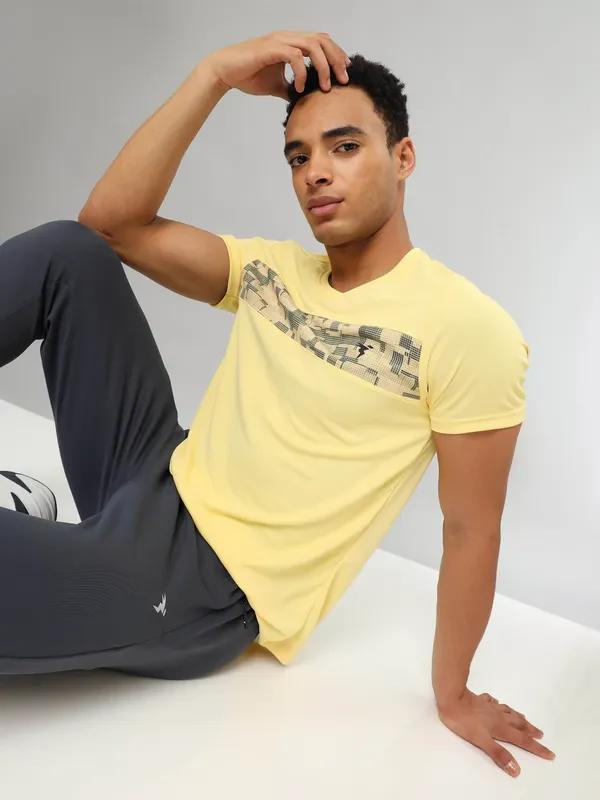 Men Printed Slim Fit Crew Neck T-shirt with TECHNO COOL+ - Image 6