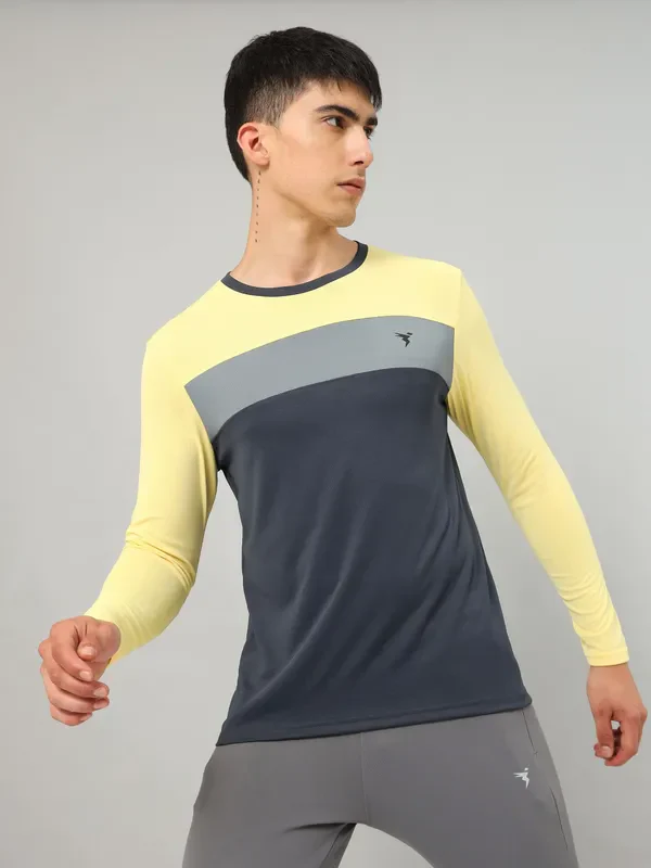 Men Colorblock Slim Fit Crew Neck T-shirt with MATPIQ - Image 3