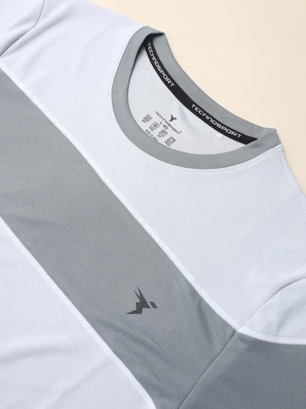 Men Colorblock Slim Fit Crew Neck T-shirt with TECHNO COOL+ - Image 7