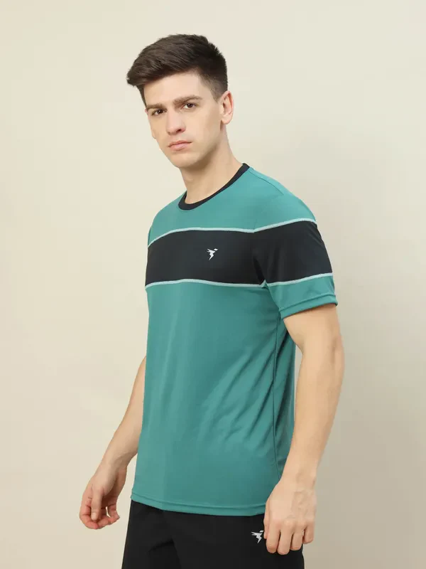 Men Colorblock Slim Fit Crew Neck T-shirt with TECHNO COOL+ - Image 5