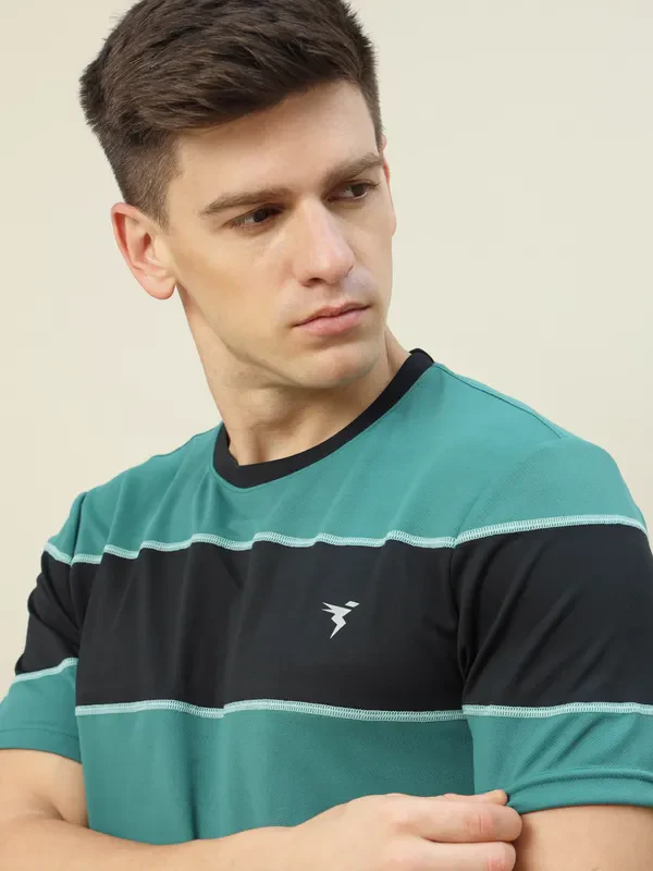 Men Colorblock Slim Fit Crew Neck T-shirt with TECHNO COOL+ - Image 6