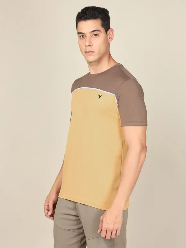 Men Colorblock Slim Fit Crew Neck T-shirt with TECHNO COOL+ - Image 3