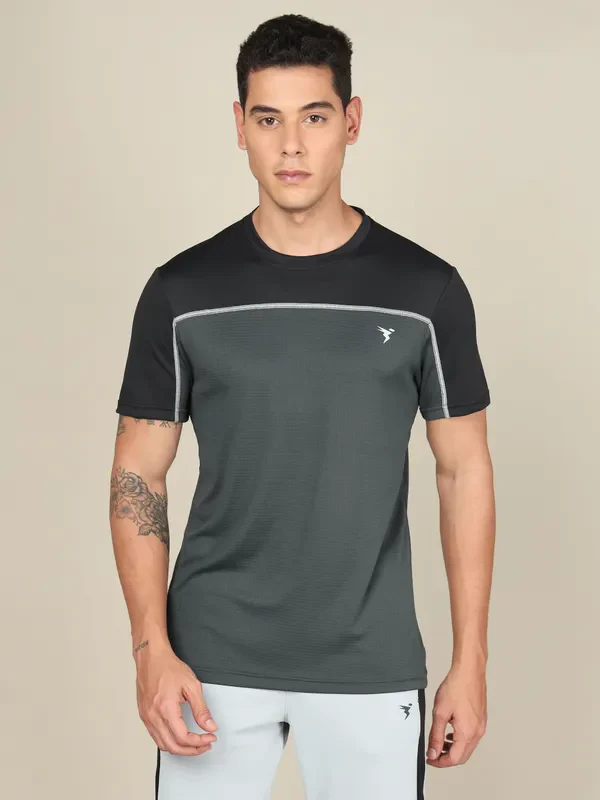 Men Colorblock Slim Fit Crew Neck T-shirt with TECHNO COOL+ - Image 2