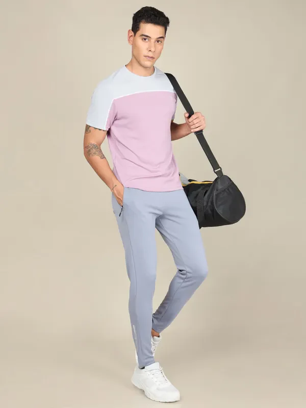 Men Colorblock Slim Fit Crew Neck T-shirt with TECHNO COOL+ - Image 4
