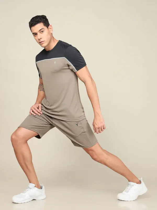 Men Colorblock Slim Fit Crew Neck T-shirt with TECHNO COOL+ - Image 5