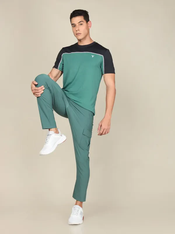 Men Colorblock Slim Fit Crew Neck T-shirt with TECHNO COOL+ - Image 5