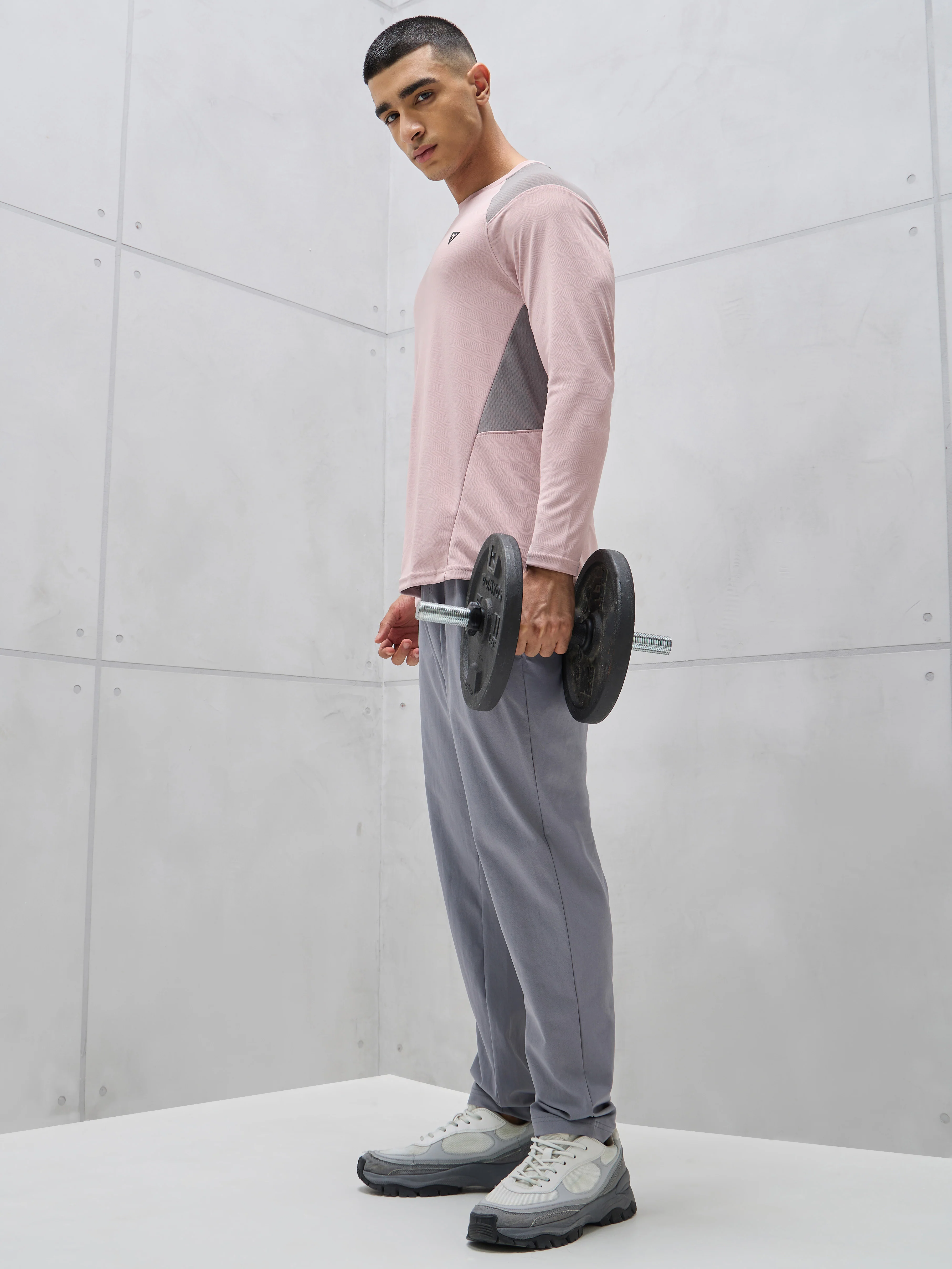 Men Colorblock Slim Fit Crew Neck T-shirt with TECHNO COOL+ - Image 4