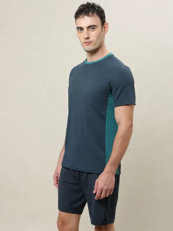 Men Colorblock Slim Fit Crew Neck T-shirt with TECHNO COOL+ - Image 5