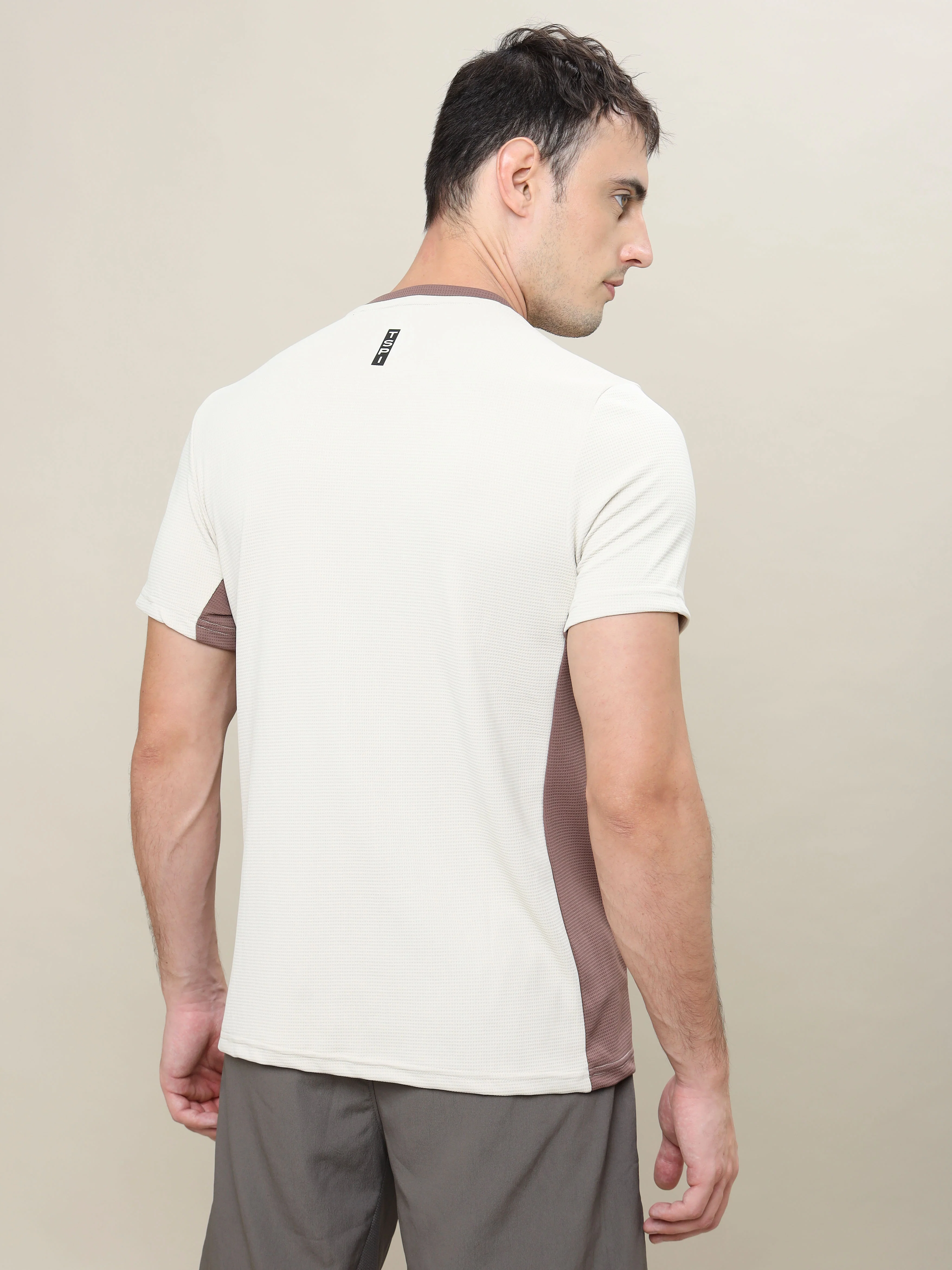 Men Colorblock Slim Fit Crew Neck T-shirt with TECHNO COOL+ - Image 2