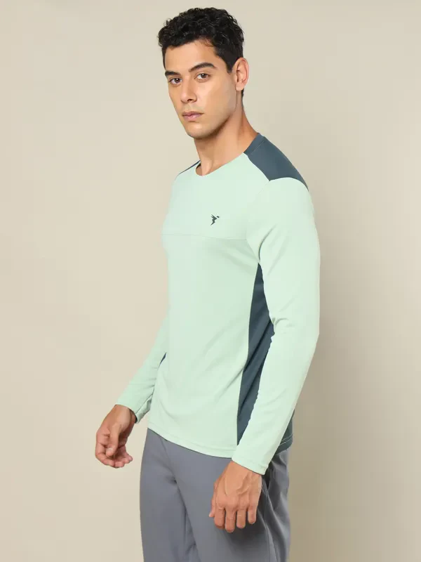 Men Colorblock Slim Fit Crew Neck T-shirt with TECHNO COOL+ - Image 5