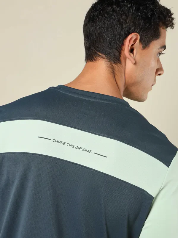 Men Colorblock Slim Fit Crew Neck T-shirt with TECHNO COOL+ - Image 7