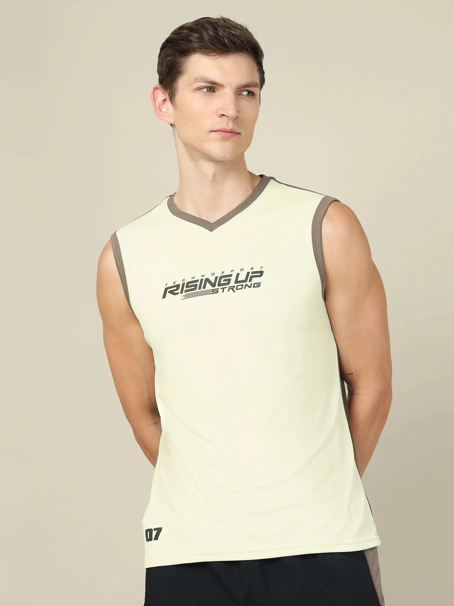 Men Solid Slim Fit V Neck Sleeveless T-shirt with TECHNO COOL + - Image 3