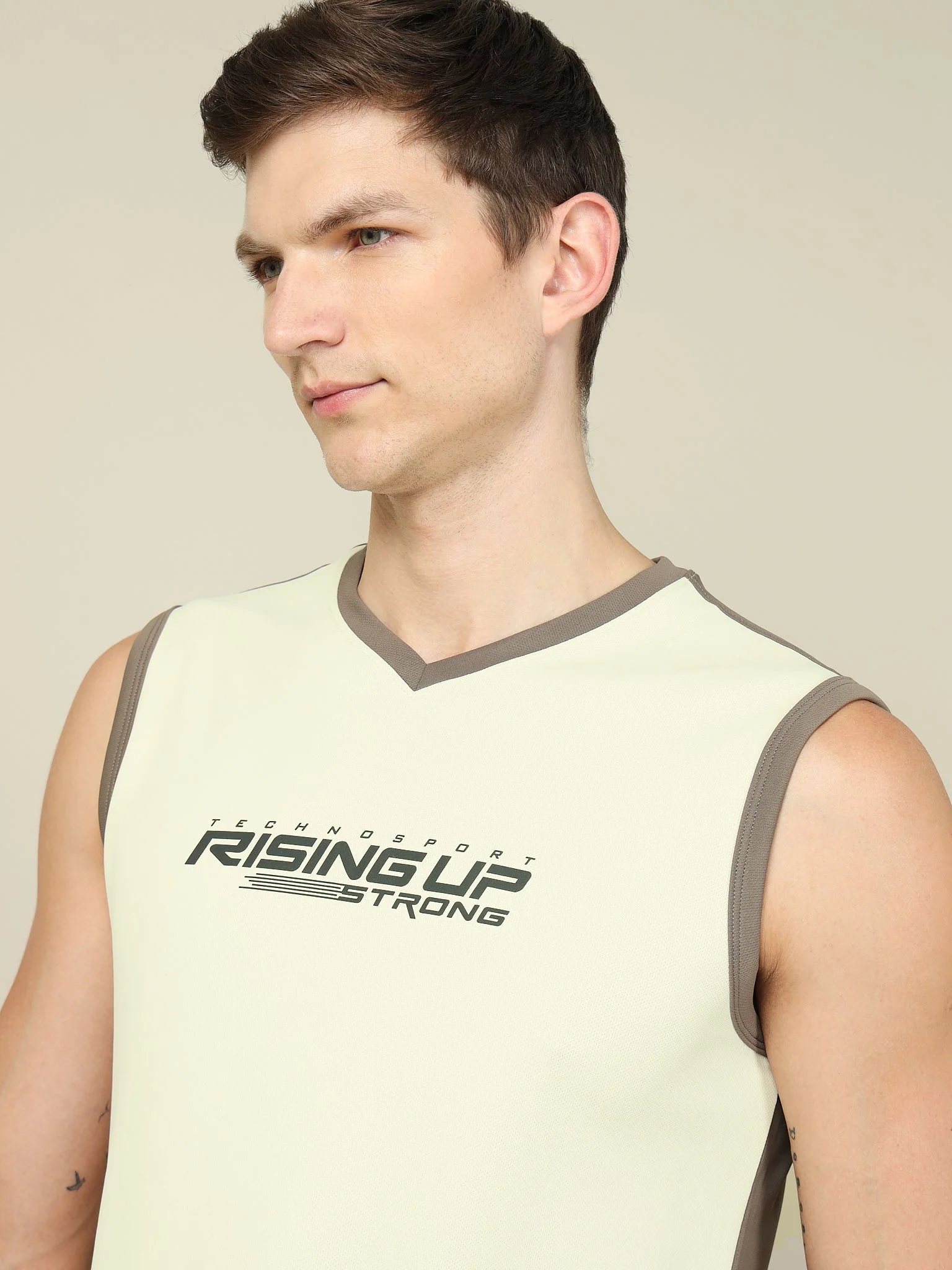 Men Solid Slim Fit V Neck Sleeveless T-shirt with TECHNO COOL + - Image 6