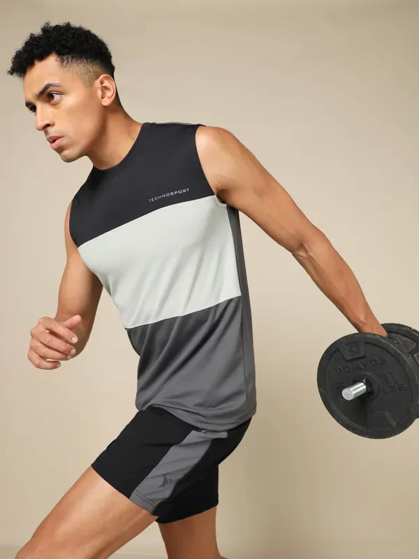 Men Colorblock Slim Fit Crew Neck Innerwear Vest with TECHNO COOL+ - Image 2