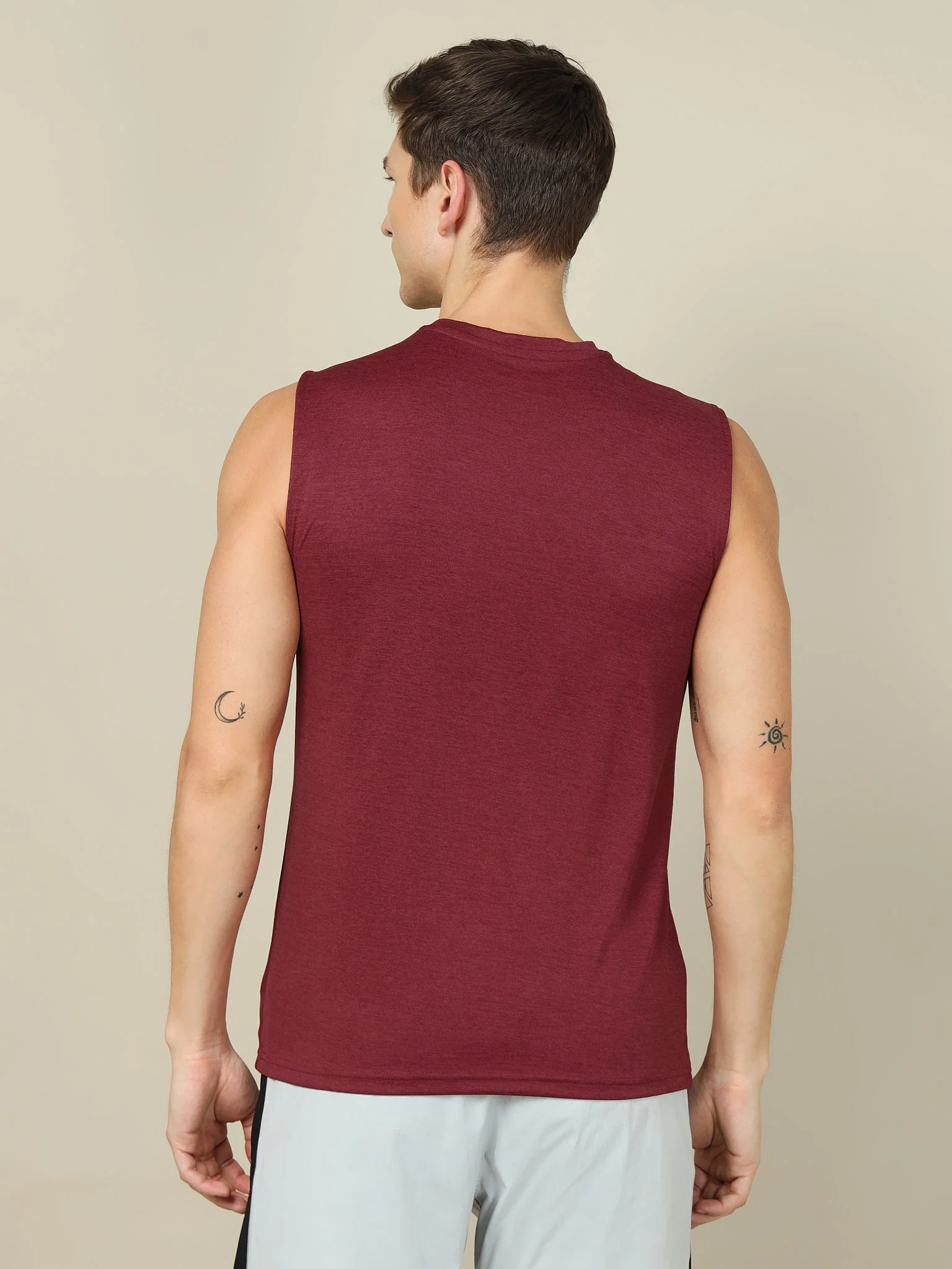 Men Colorblock Slim Fit Crew Neck Innerwear Vest with TECHNO COOL+ - Image 2