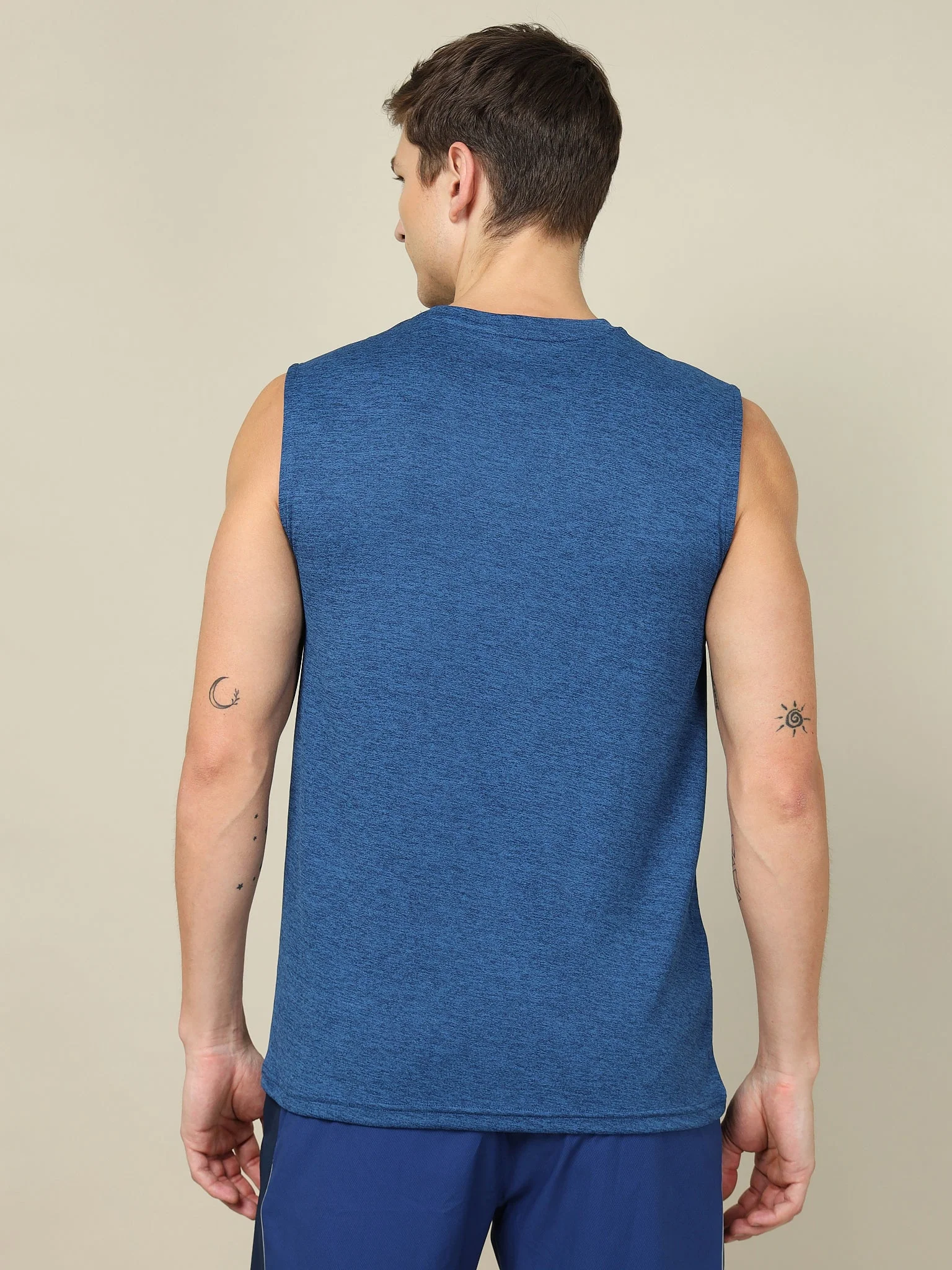 Men Colorblock Slim Fit Crew Neck Innerwear Vest with TECHNO COOL+ - Image 2
