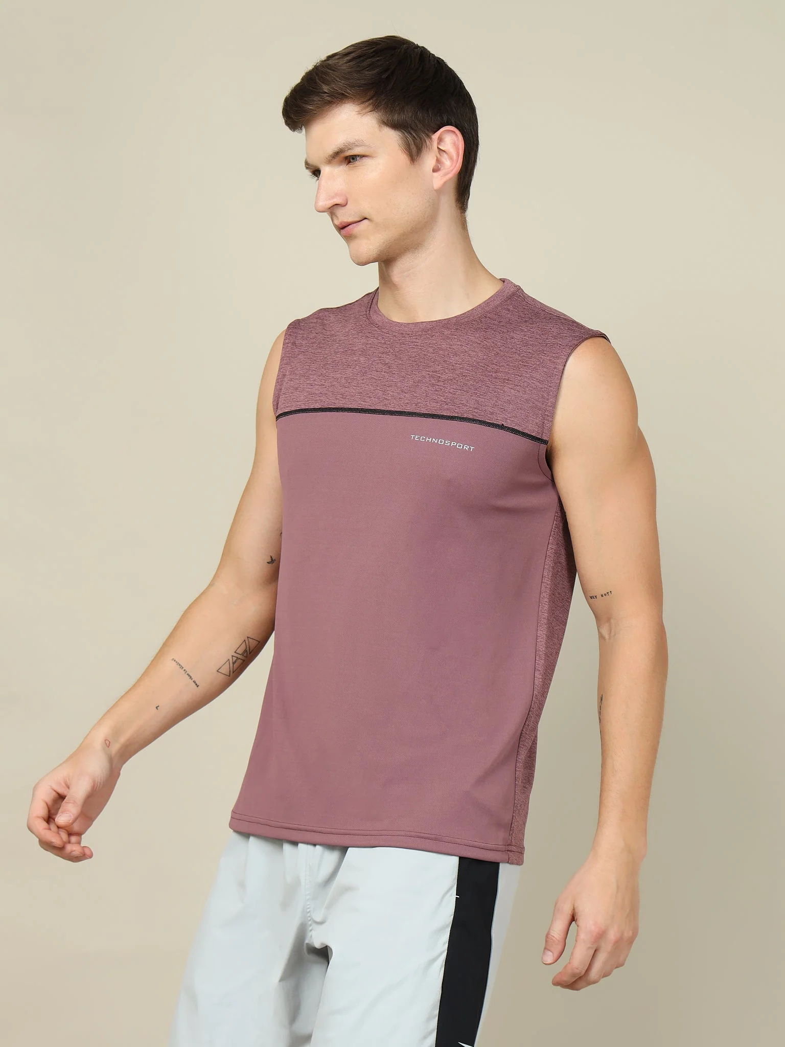 Men Colorblock Slim Fit Crew Neck Innerwear Vest with TECHNO COOL+ - Image 3