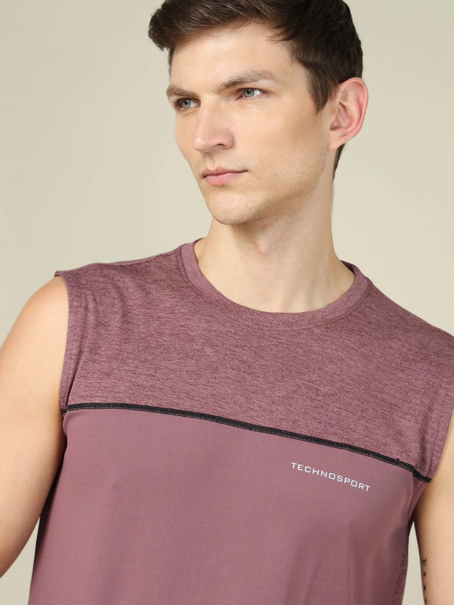 Men Colorblock Slim Fit Crew Neck Innerwear Vest with TECHNO COOL+ - Image 5