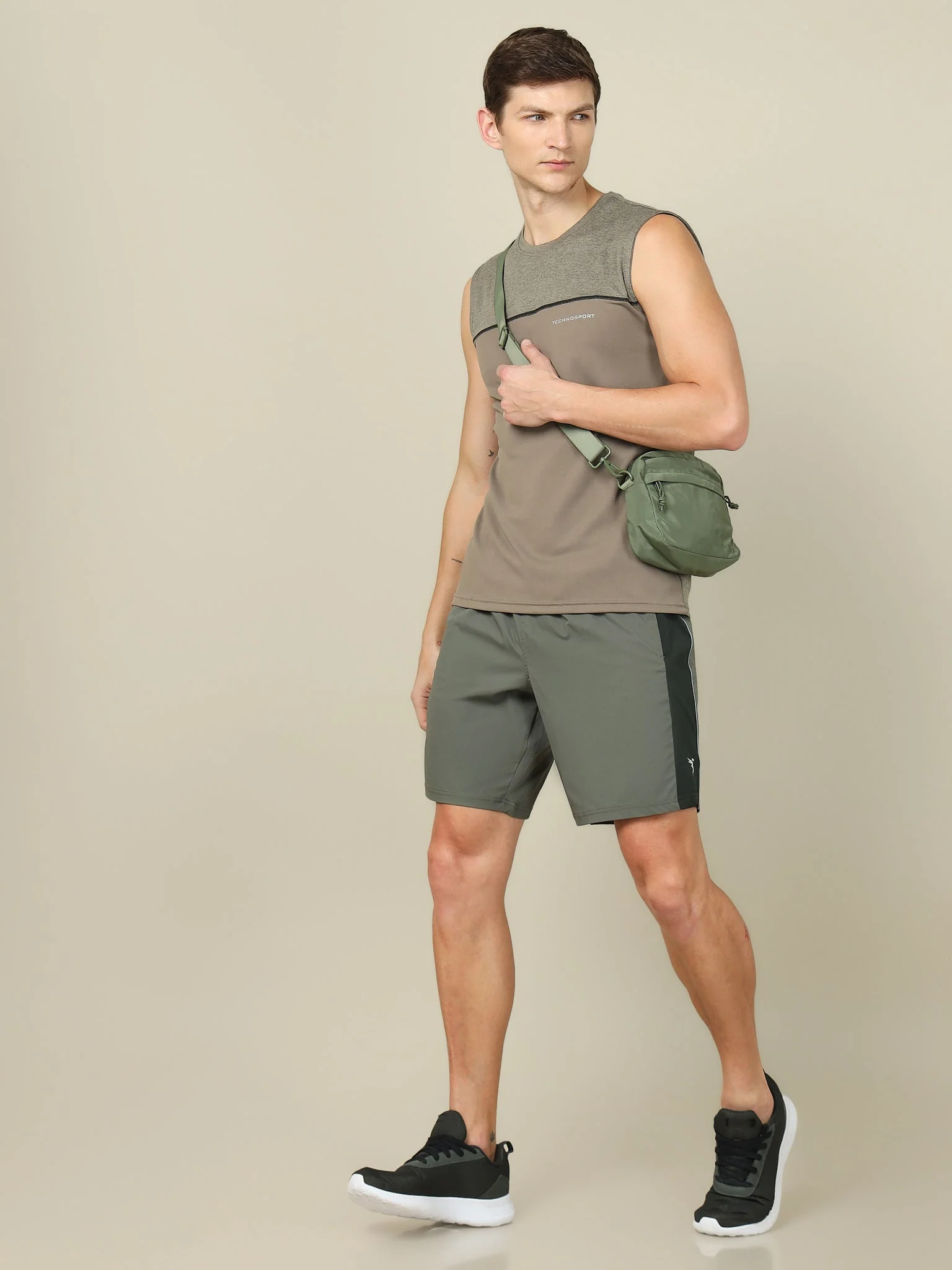 Men Colorblock Slim Fit Crew Neck Innerwear Vest with TECHNO COOL+ - Image 4
