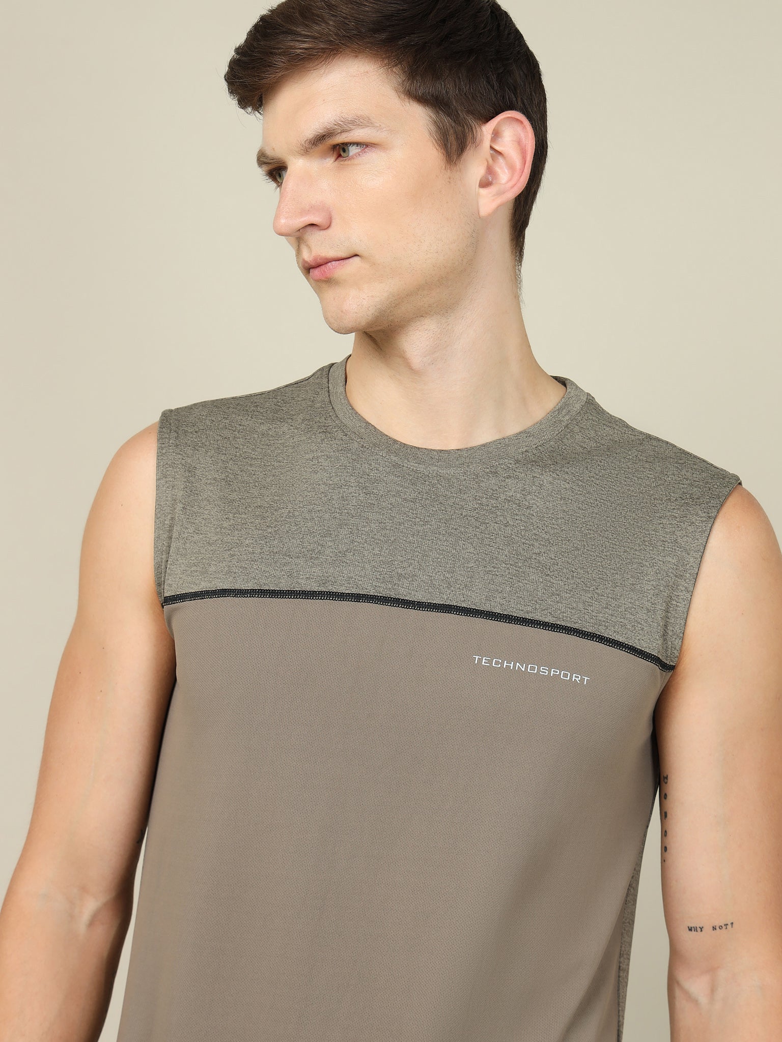 Men Colorblock Slim Fit Crew Neck Innerwear Vest with TECHNO COOL+ - Image 6
