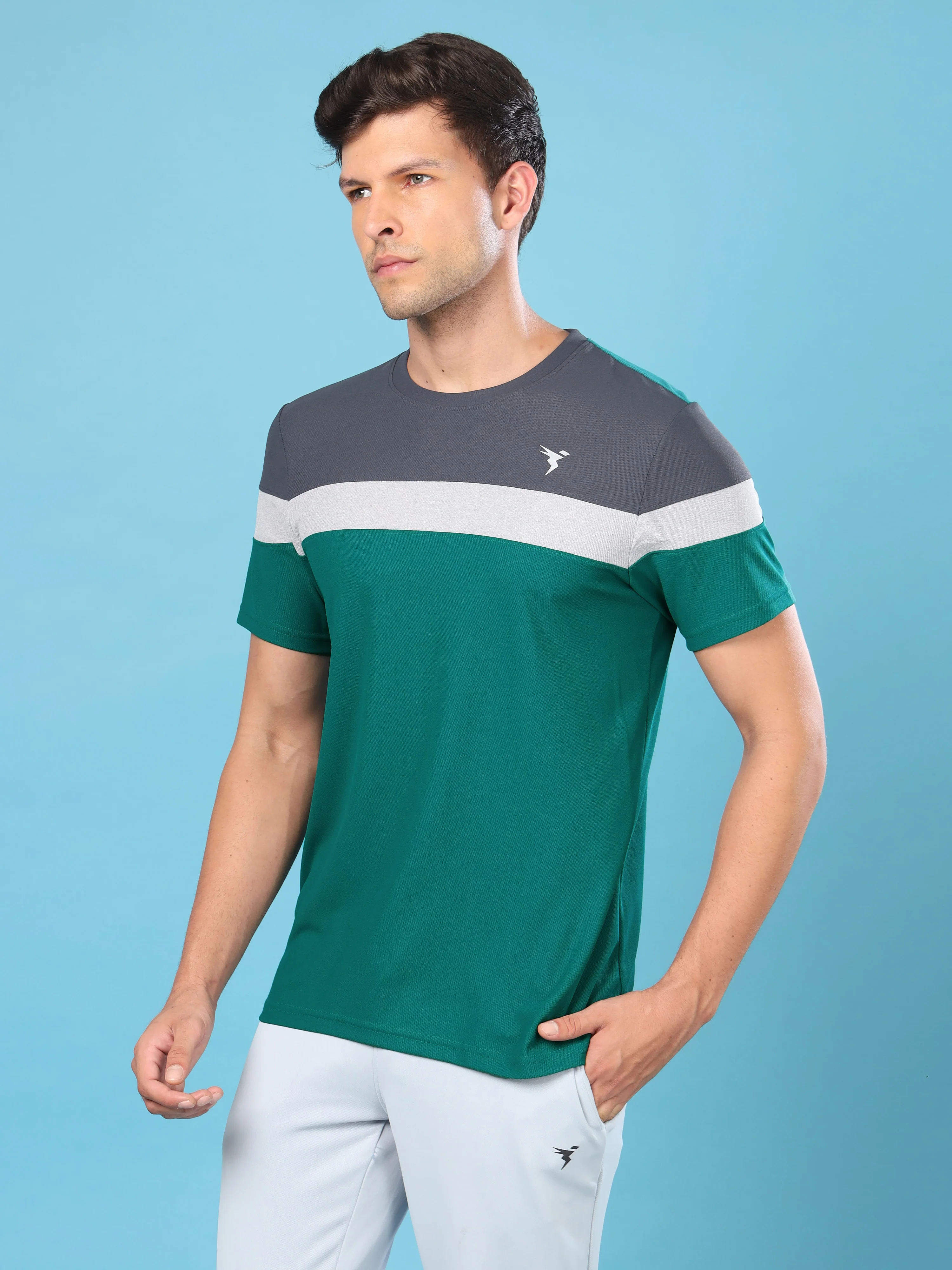 Men Colorblock Slim Fit Crew Neck T-shirt with MATPIQ - Image 4