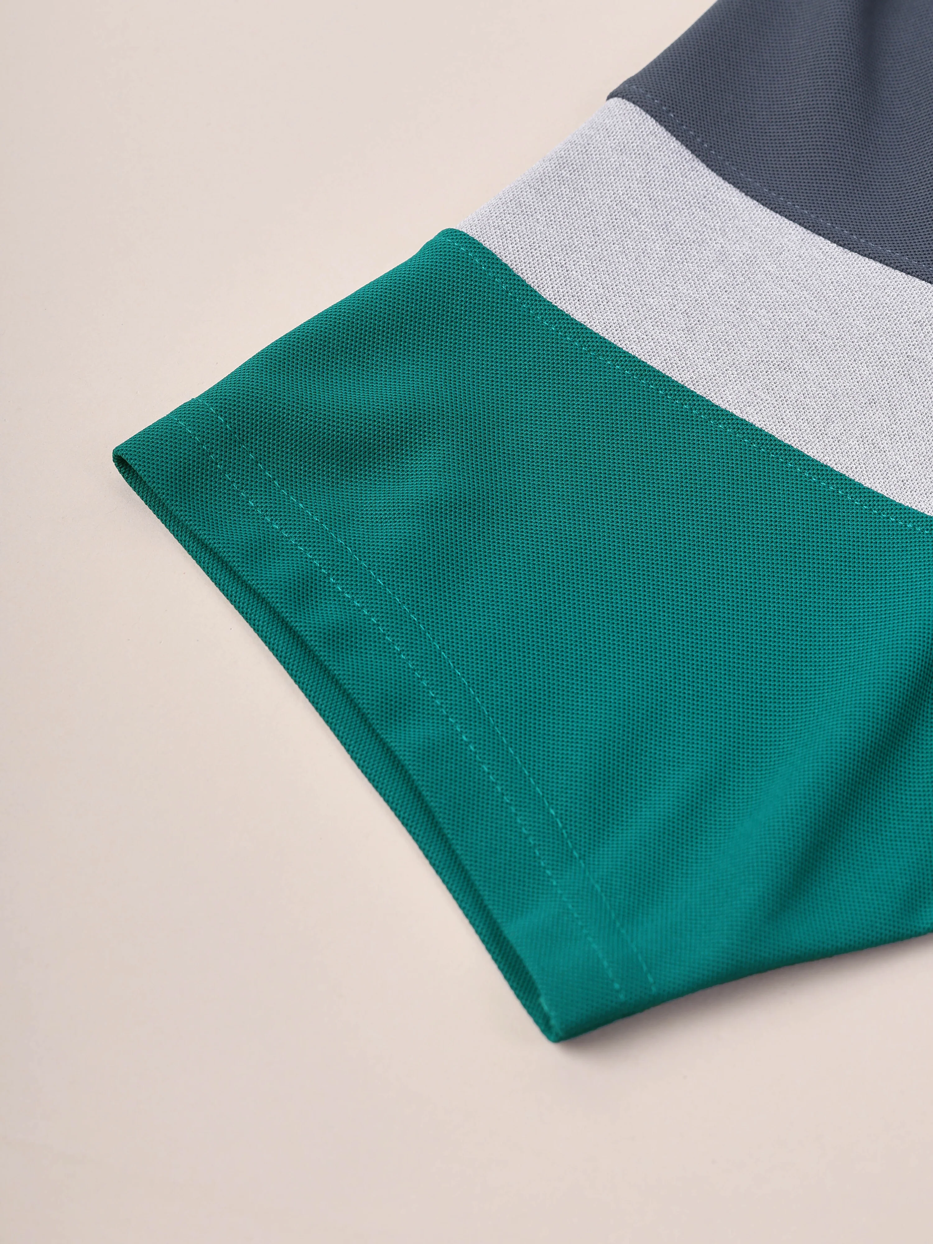 Men Colorblock Slim Fit Crew Neck T-shirt with MATPIQ - Image 8