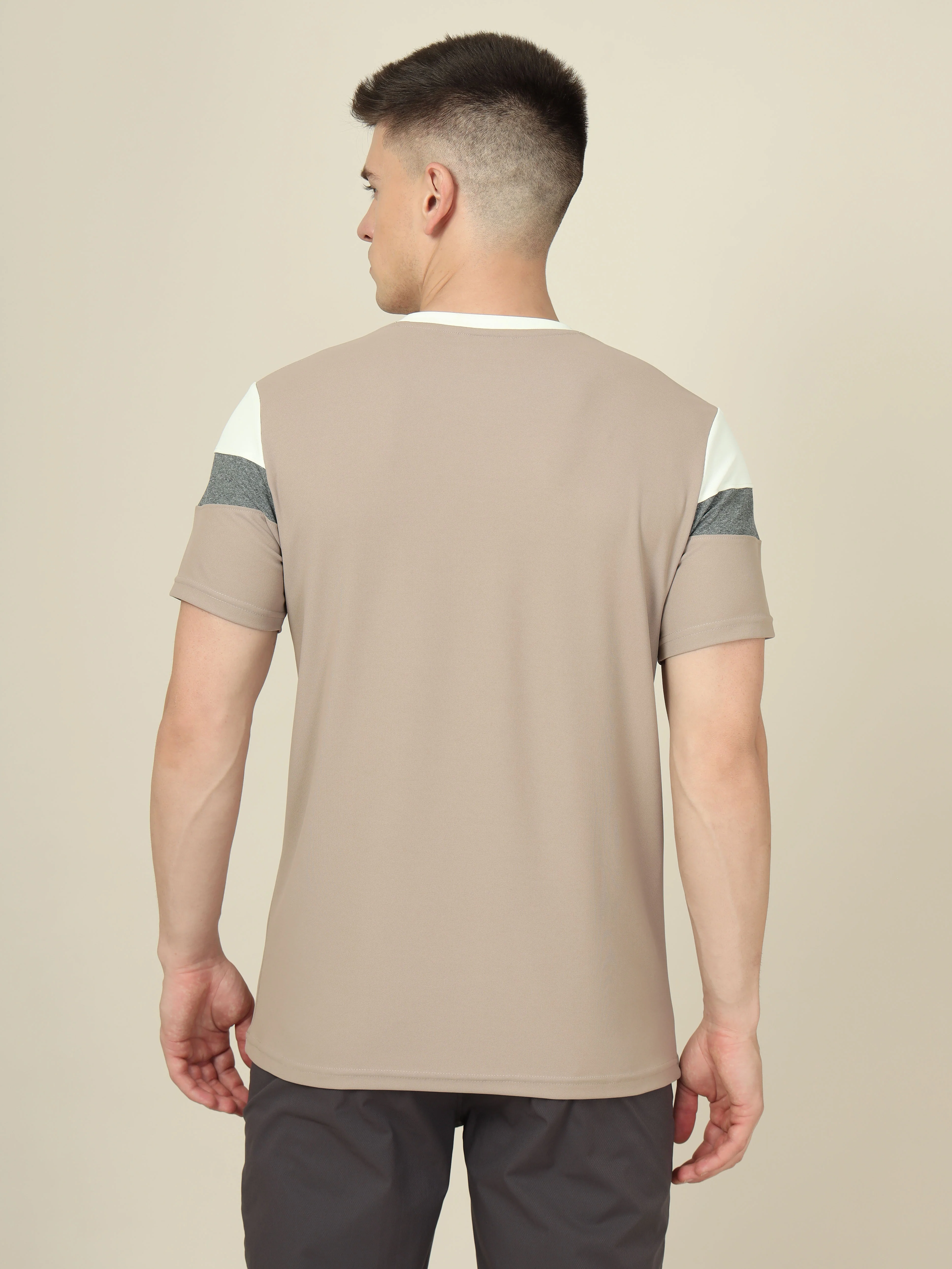Men Colorblock Slim Fit Crew Neck T-shirt with MATPIQ - Image 3