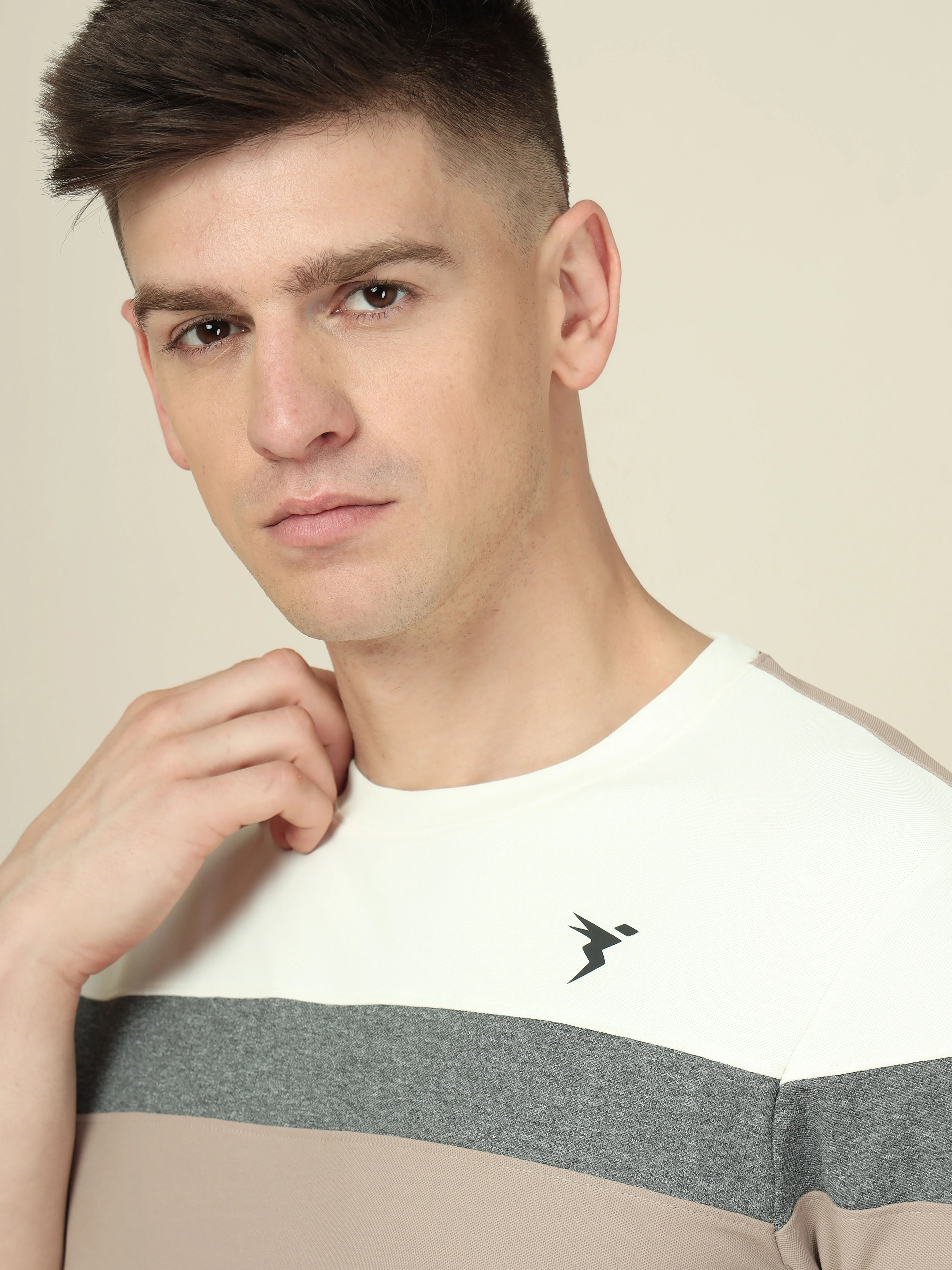 Men Colorblock Slim Fit Crew Neck T-shirt with MATPIQ - Image 6