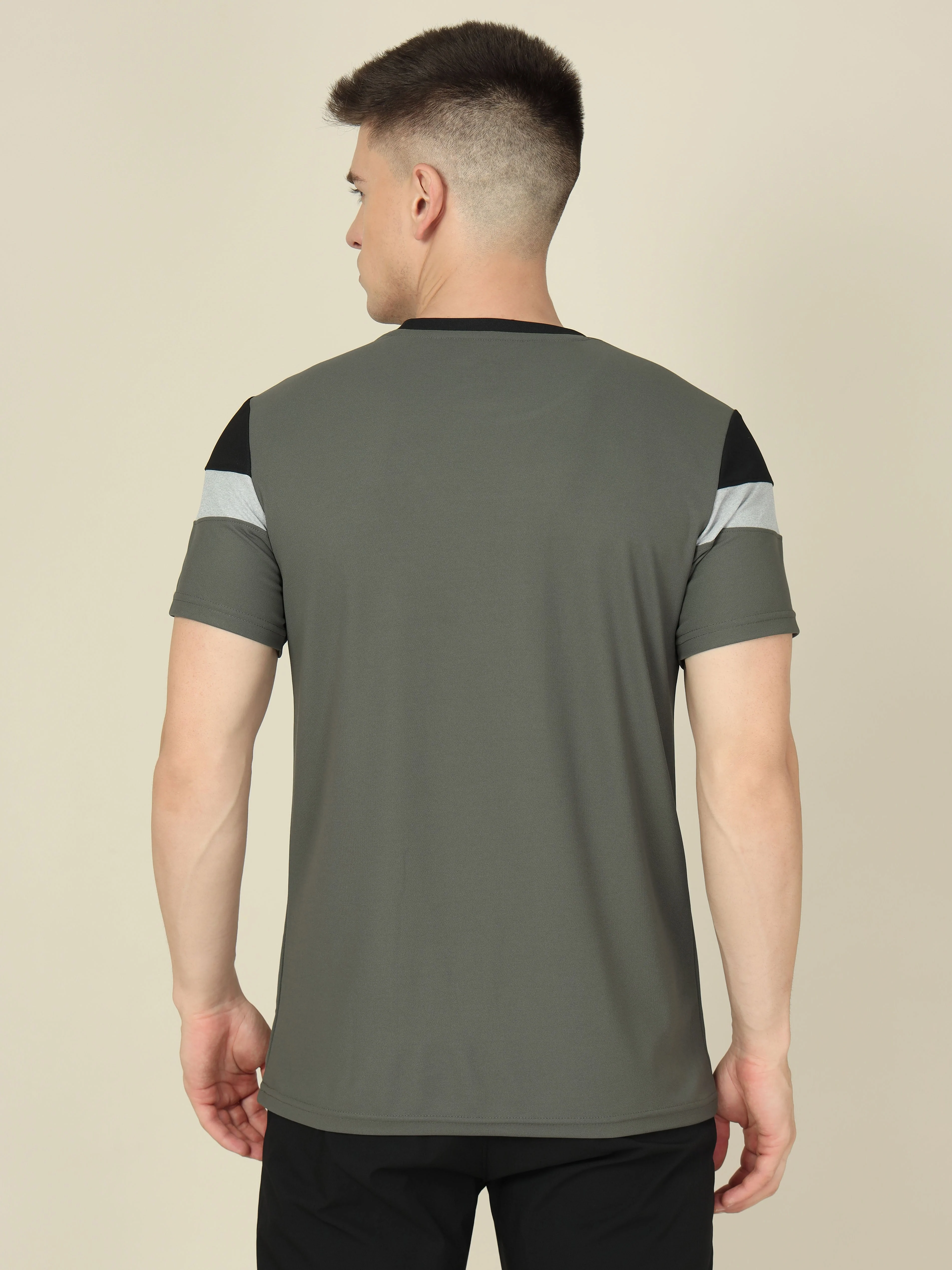 Men Colorblock Slim Fit Crew Neck T-shirt with MATPIQ - Image 3